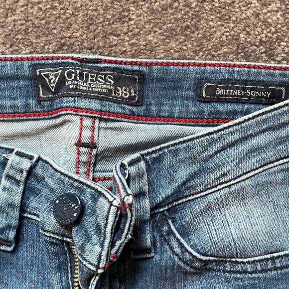 Guess Brittney Jeans - Picture 2 of 6